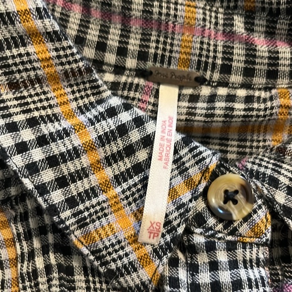 Break My Stride Buttondown Top - Picture 8 of 9